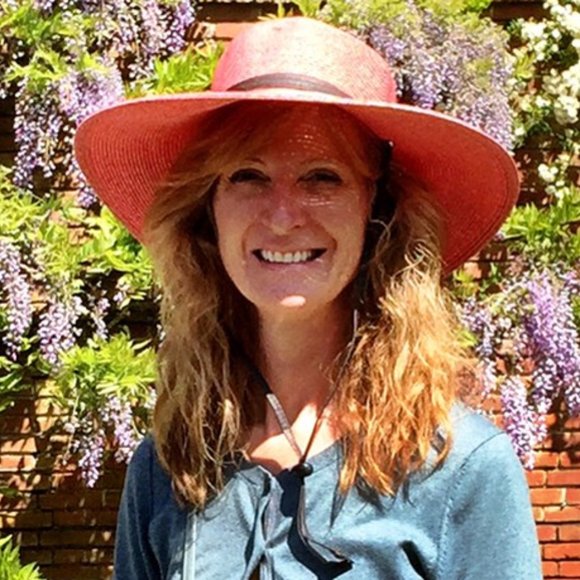 Meet your Posher, Lisa - Picture 1 of 1